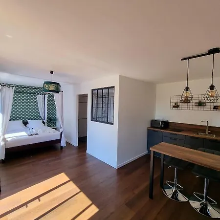 Chalet Privatif / Suite Romantique Love Balneo Le Castellet  Exterior photo