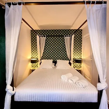 Chalet Privatif / Suite Romantique Love Balneo Le Castellet  Exterior photo